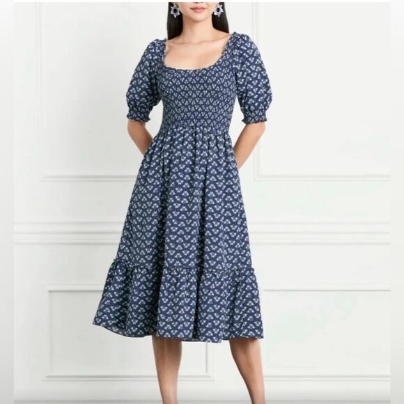 Hill House Dresses & Skirts - Hill House Home Louisa Nap Dress Navy Posy Blue Floral Puff Sleeve Midi Small